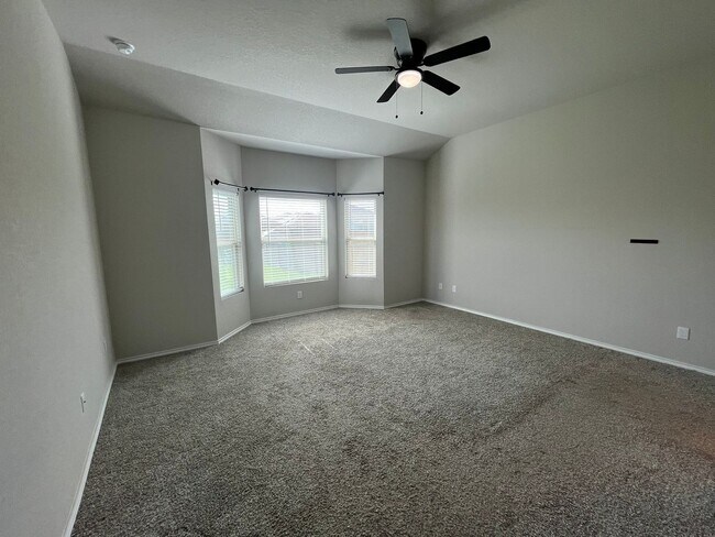 Building Photo - 7923 Navarro Mls