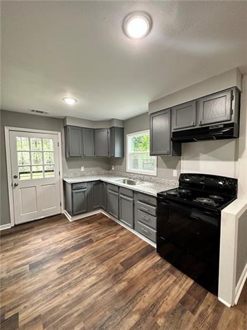 Building Photo - 105 Rosewood Cir