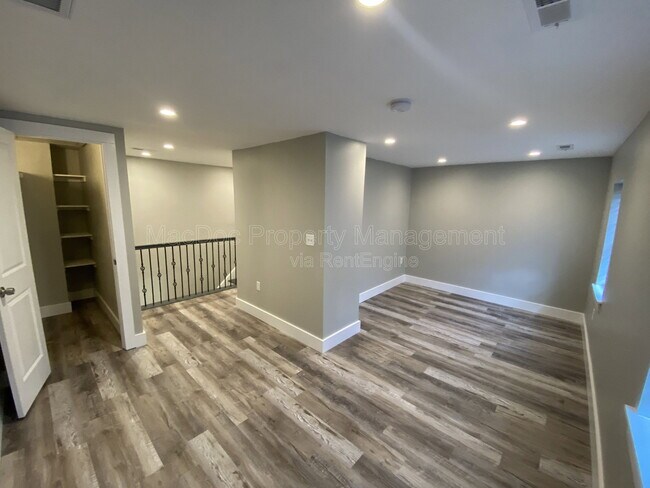 Building Photo - 1115 Winchester St