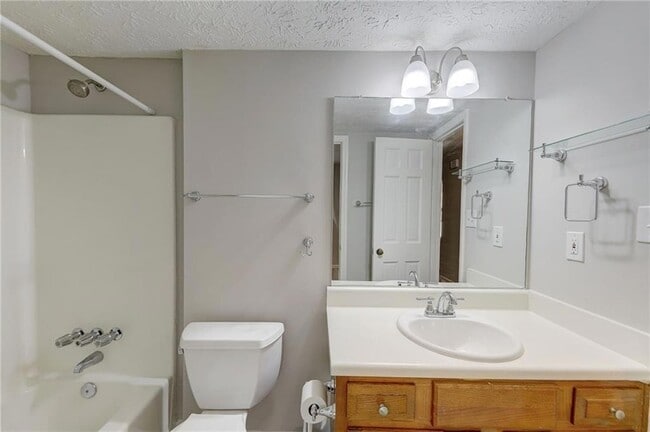 Building Photo - 4548 Coopers Creek Pl SE