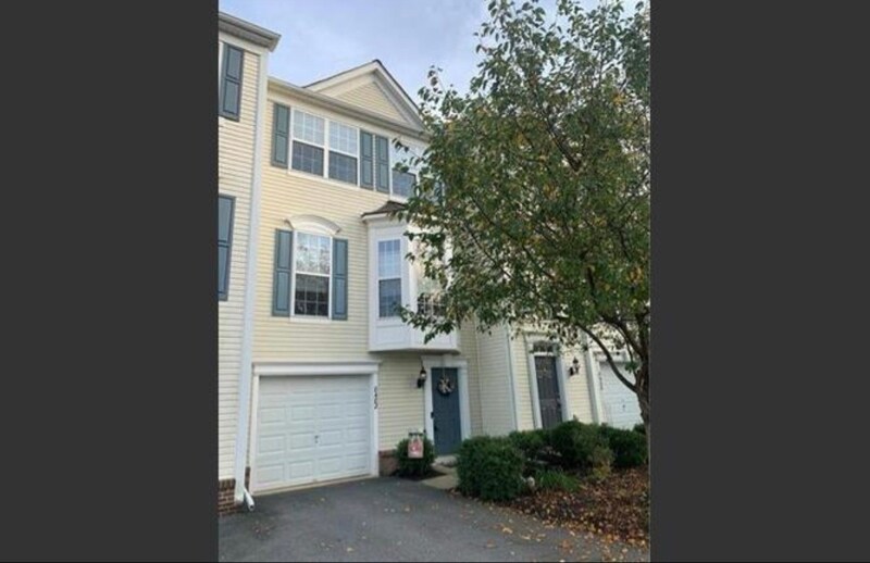 Building Photo - 8482 Putnam Ct