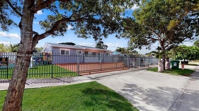 Building Photo - 15704 SW 302nd Terrace