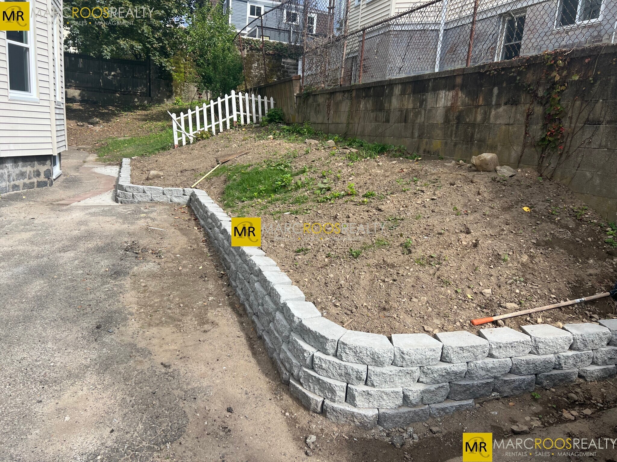 Building Photo - 31 Raymond Ave