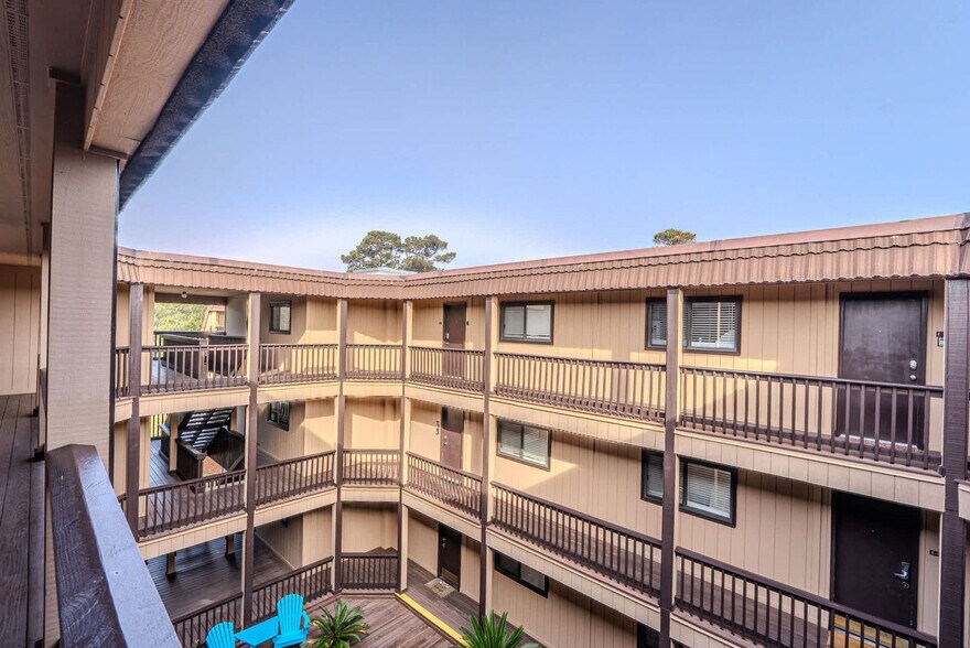 Building Photo - 40 Folly Field Rd