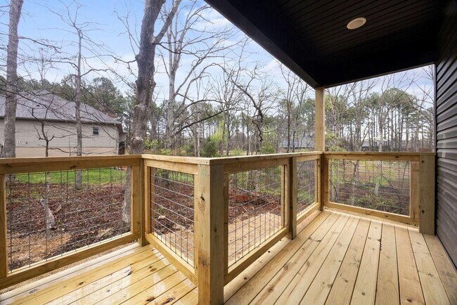 Building Photo - 40 Banff Dr