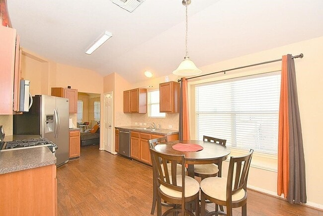 Building Photo - 3838 St Simon Manor Dr