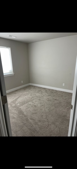 Building Photo - 4863 W Spire Way