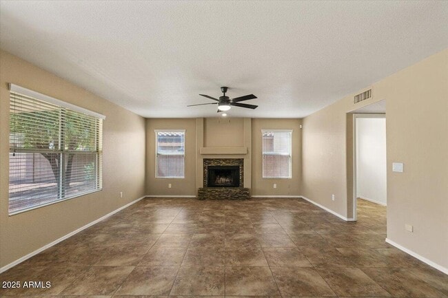 Building Photo - 5709 E Gelding Dr