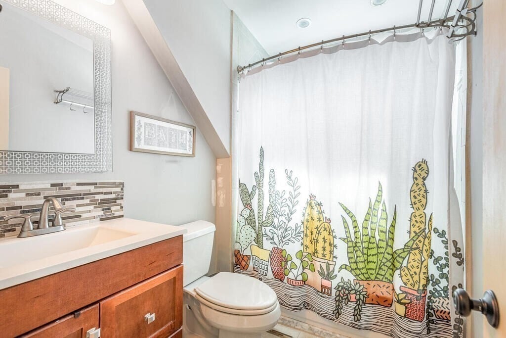 Building Photo - 39 Melvin St