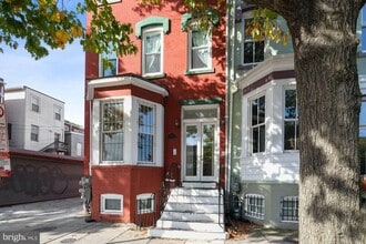 Building Photo - 1702 9th St NW