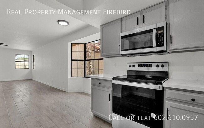 Building Photo - 5216 E Half Moon Dr