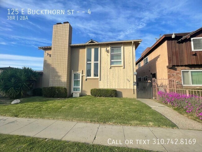 Building Photo - 125 E Buckthorn St