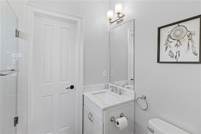 Building Photo - 255 Lindbergh Drive NE