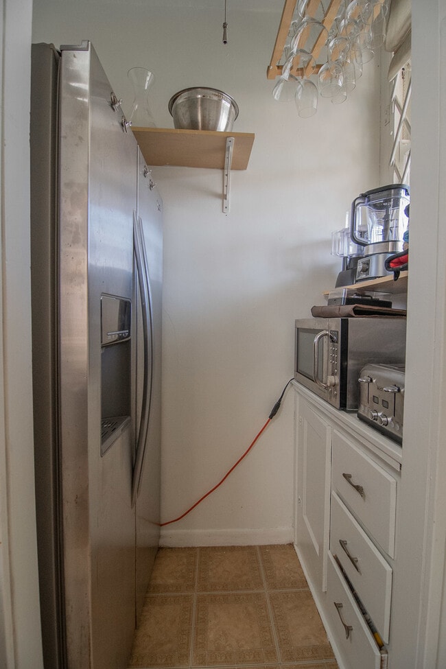 Building Photo - 7741 S Chappel Ave