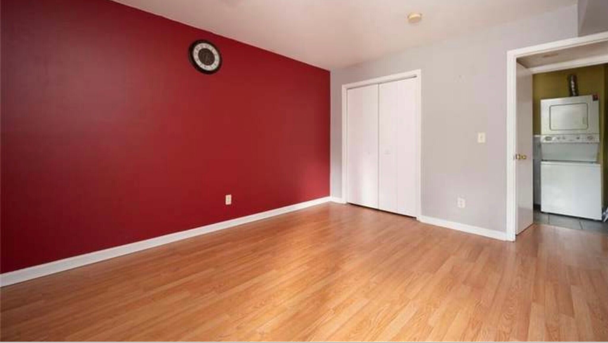 Building Photo - 3091 Colonial Way