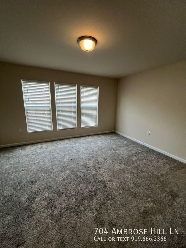 Building Photo - 704 Ambrose Hl Ln