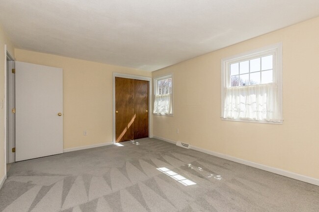 Building Photo - 55 Prescott Dr