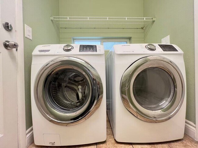 Building Photo - 7645 Rustic Galleon St