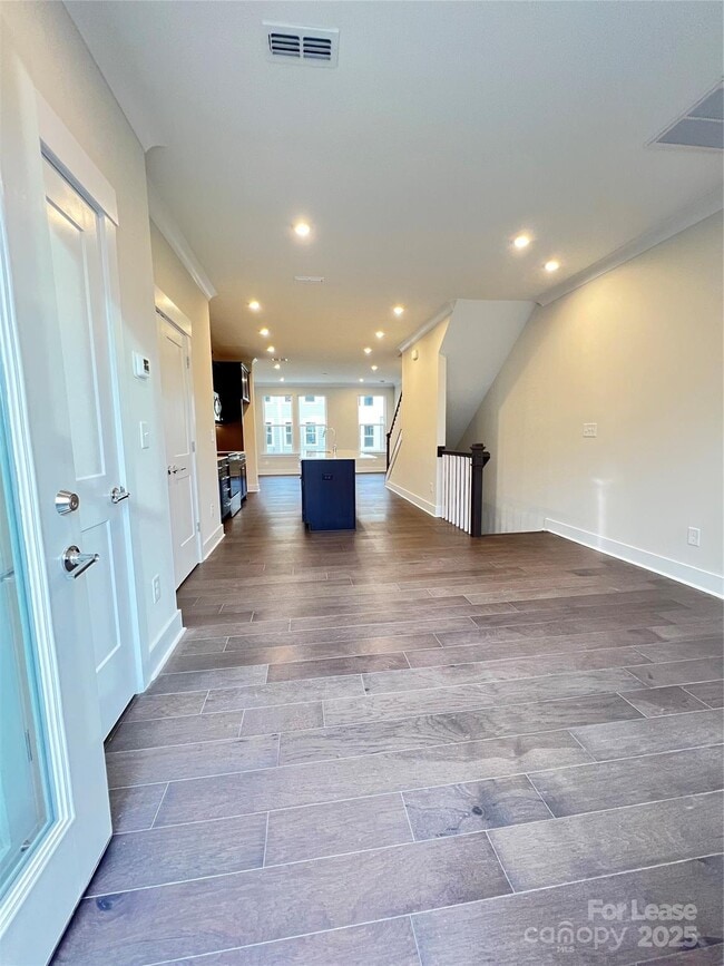 Building Photo - 3011 Citizens Ln