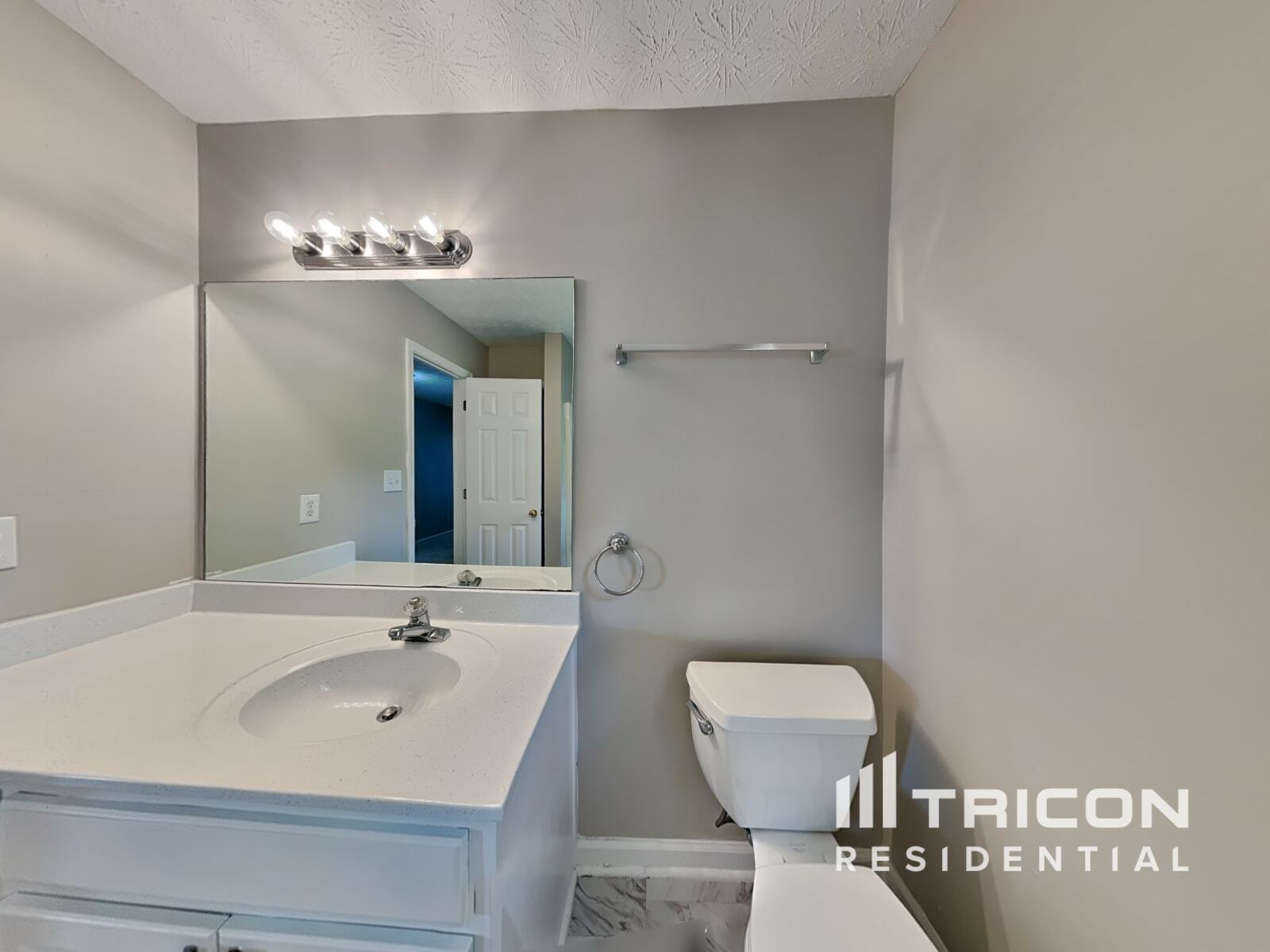 Building Photo - 2777 Brook Forest Dr