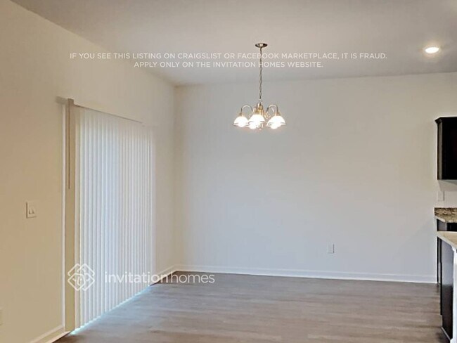 Building Photo - 35209 Daisy Meadow Loop