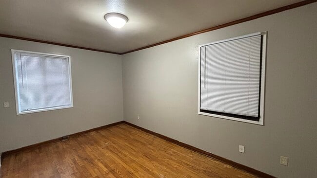 Building Photo - 4243 Vann Ave