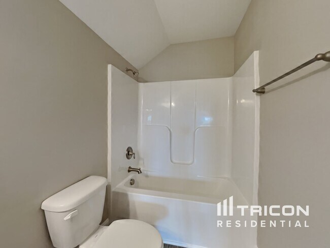 Building Photo - 112 Fish Whistle Ct