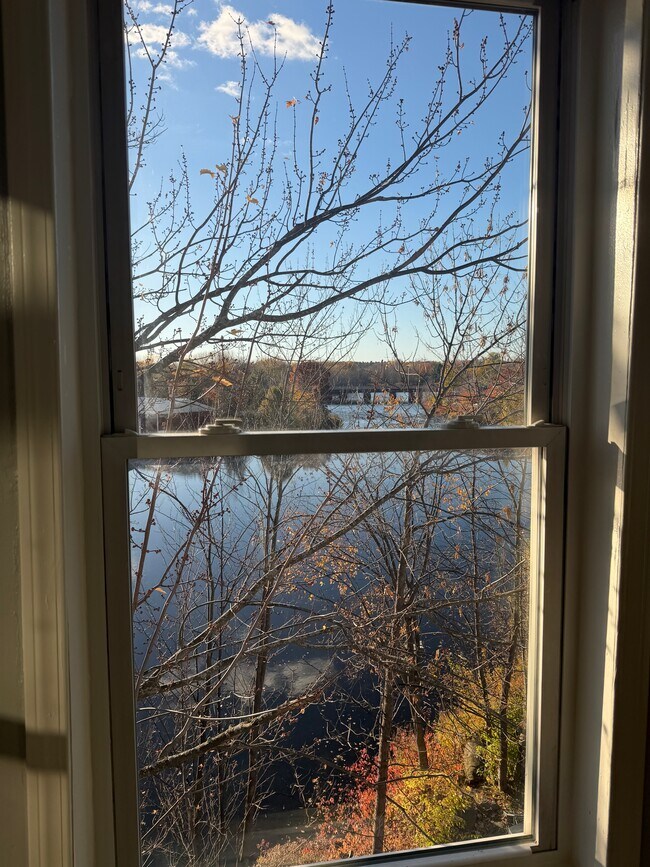 Building Photo - 9 Market Street