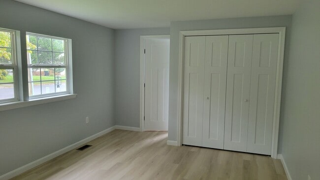Building Photo - Remodeled Single Family home in Milton
