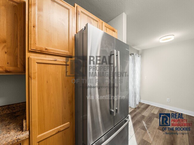 Building Photo - 632 Ebon Pica St