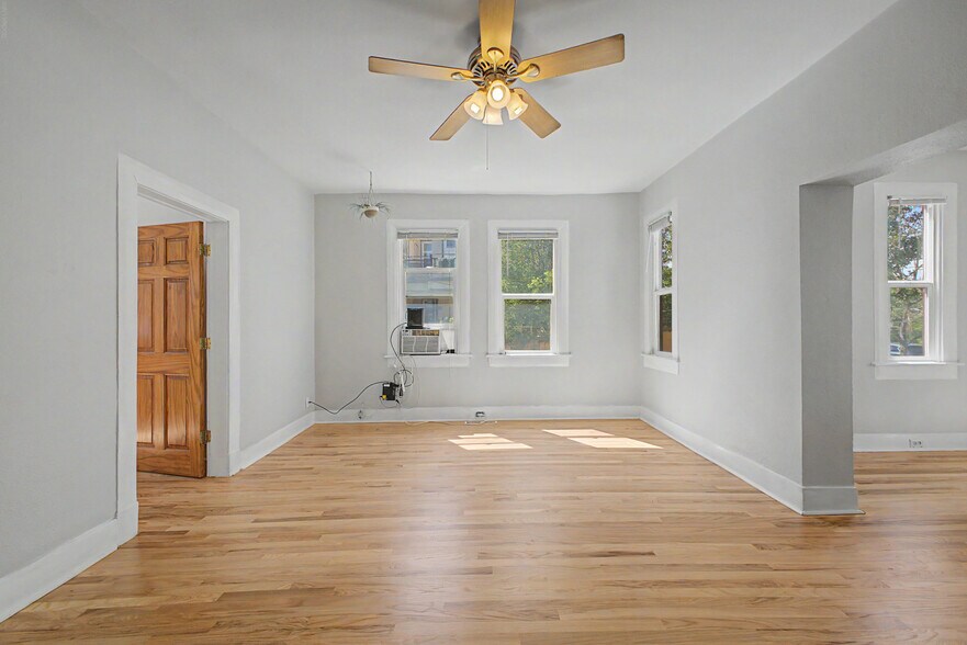 Building Photo - 1218 E 23rd Ave
