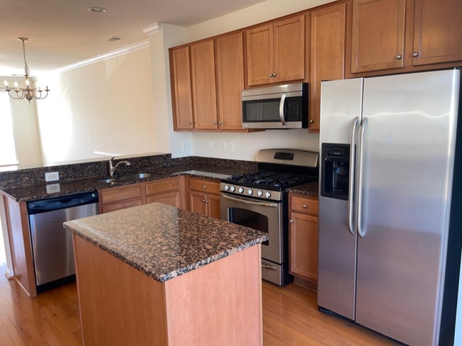 Building Photo - 15592 John Diskin Cir