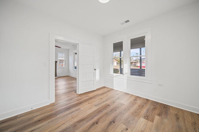 Building Photo - 1703 Lowder St