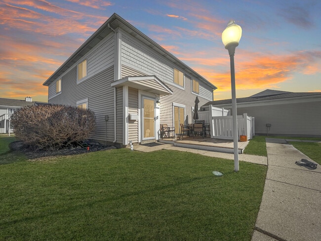 Building Photo - 1666 Cornell Dr