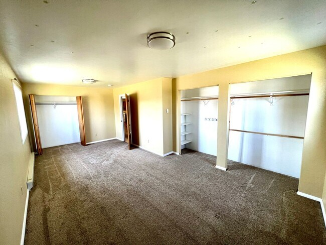 Building Photo - Pet Friendly 4 Bed 2 Bath Single Family Home, with Fenced Yard and Garage on Westside of Helena!