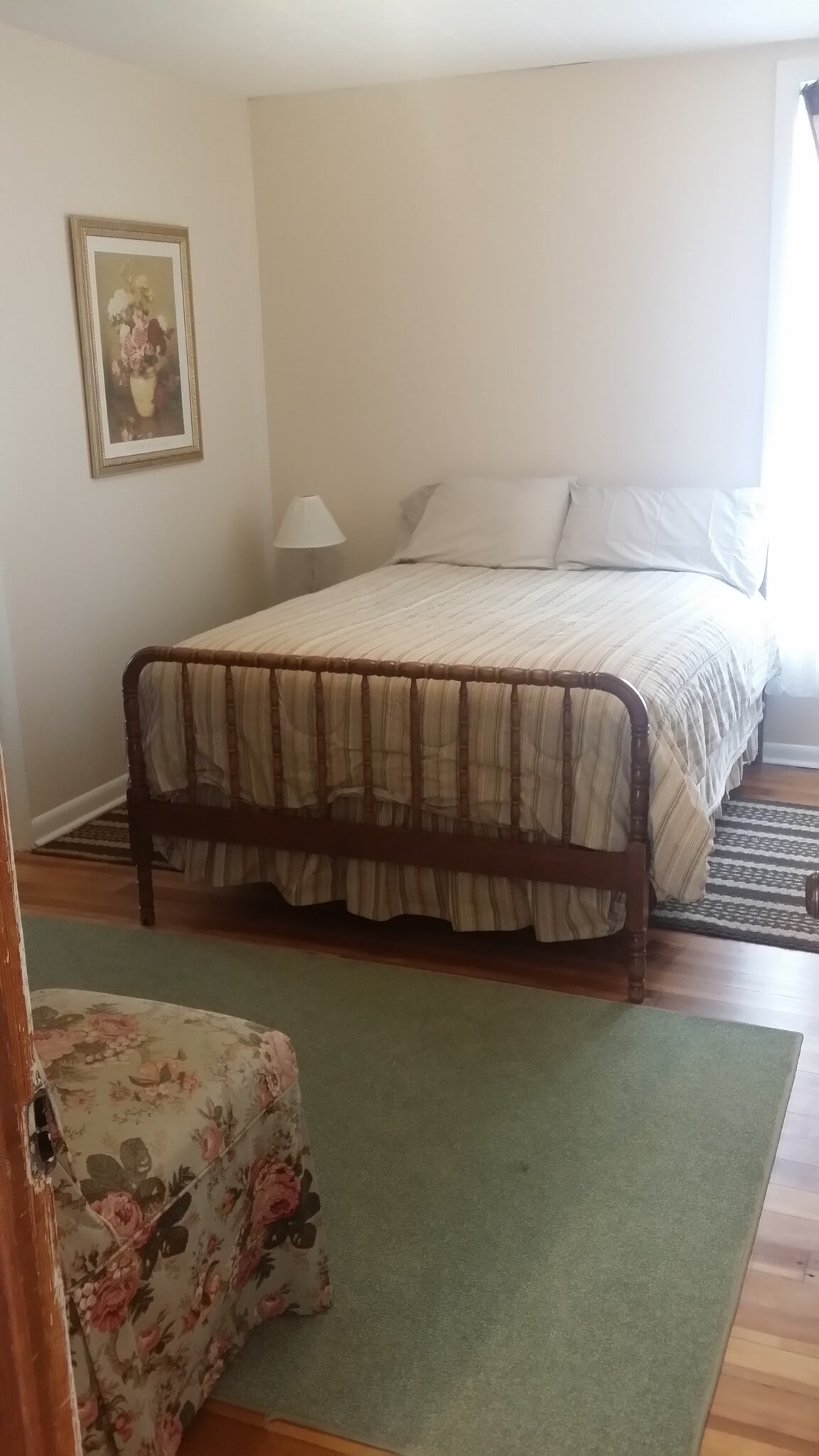 Middle bedroom is best suited for full size bed (furnishings not included with rental) - 607 Harrison Ave