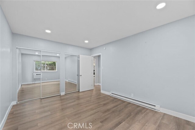 Building Photo - 2027 Vista Del Mar Ave