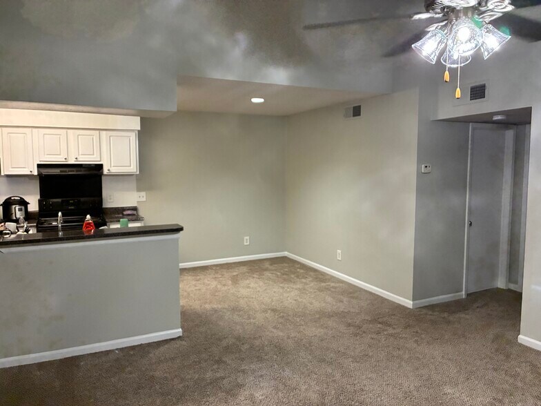 Building Photo - 306 Harbor Pointe Pky
