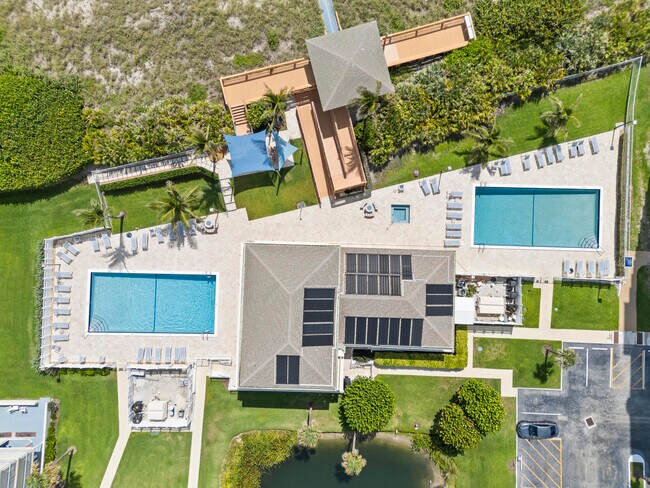 Building Photo - 3792 NE Ocean Blvd