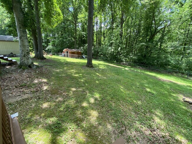Building Photo - 6022 Battlefield Green Dr