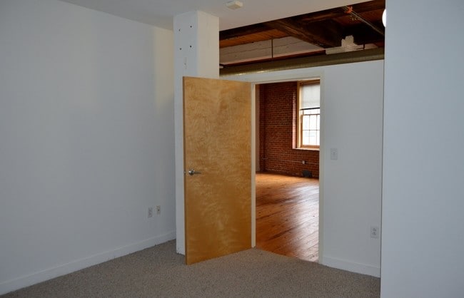 Interior Photo - Piazza Montesino