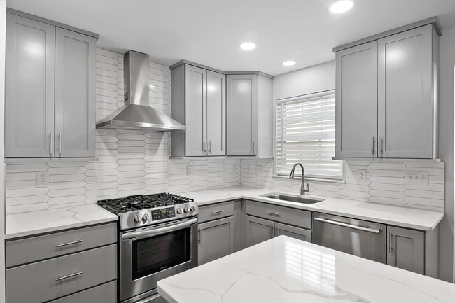 Building Photo - 362 Harvest Grove Trail