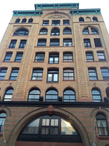 Building View - 1010 Race St