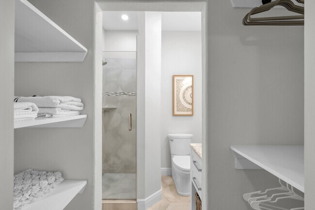 Building Photo - 98 Lindenberry Cir