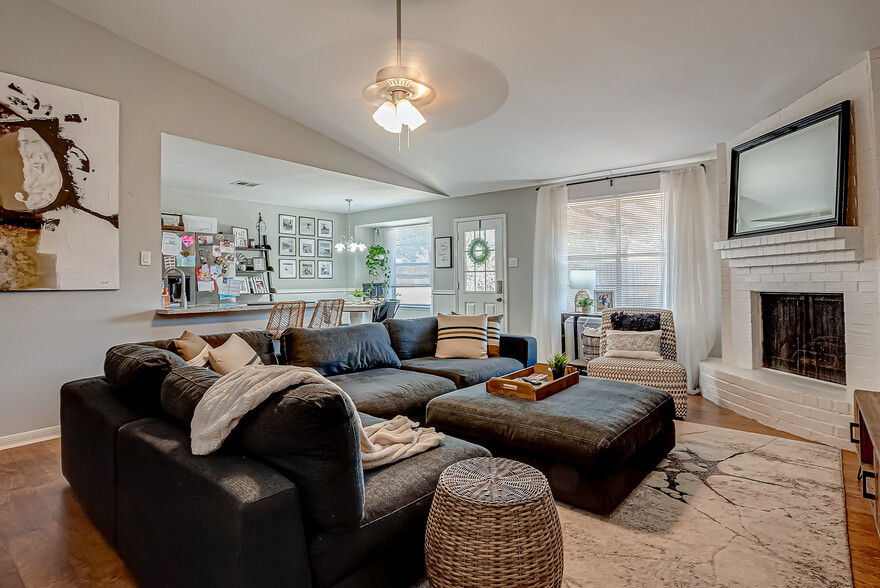 Living Room - 615 Park Grove Ln