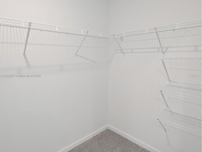 Building Photo - 2175 Chris Dr