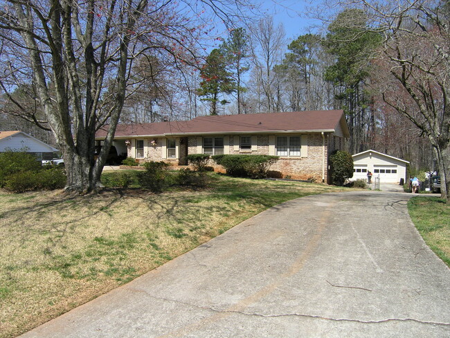 Building Photo - 3817 Cline Drive