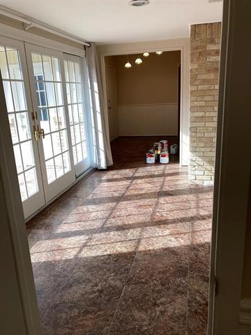 Building Photo - 1225 Ottawa Dr