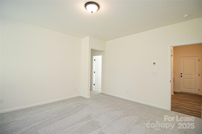 Building Photo - 3030 Falling Stone Cir
