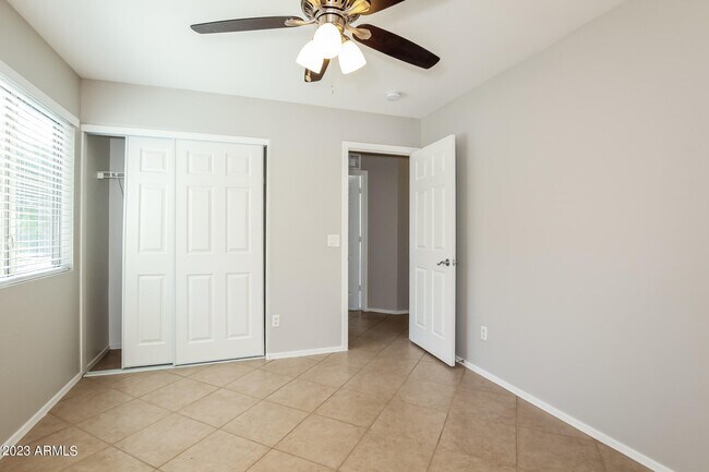 Building Photo - 14821 N 129th Dr